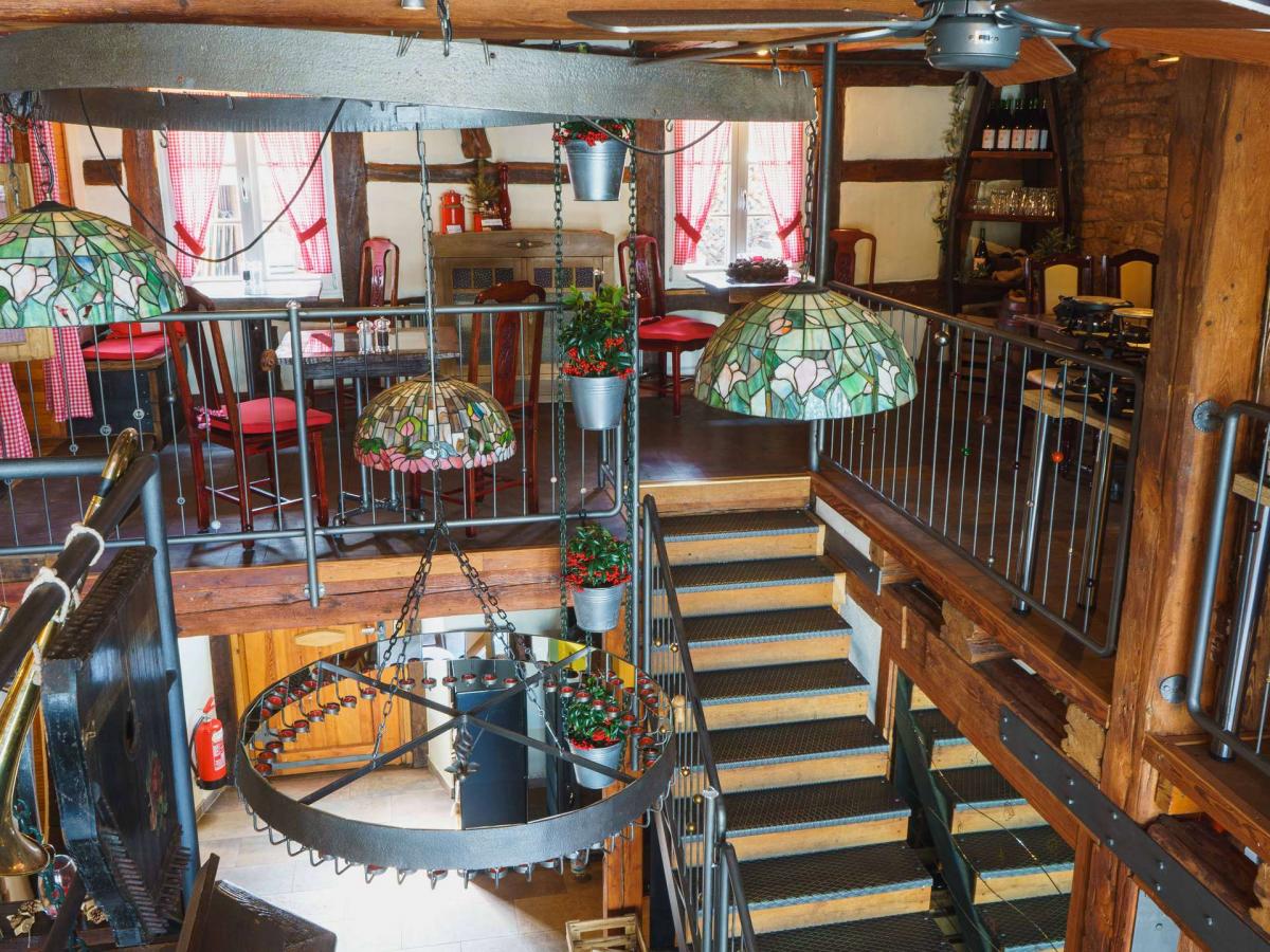 Treppenaufgang Restaurant OG